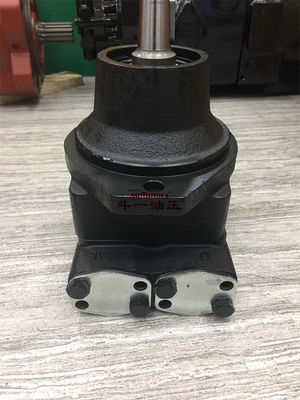 El motor del ventilador se coloca en el asiento
